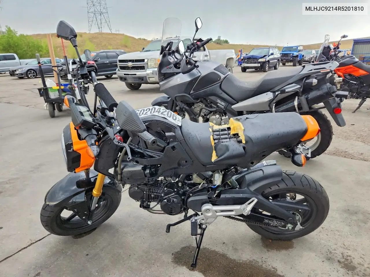 2024 Honda Grom 125 VIN: MLHJC9214R5201810 Lot: 60204206