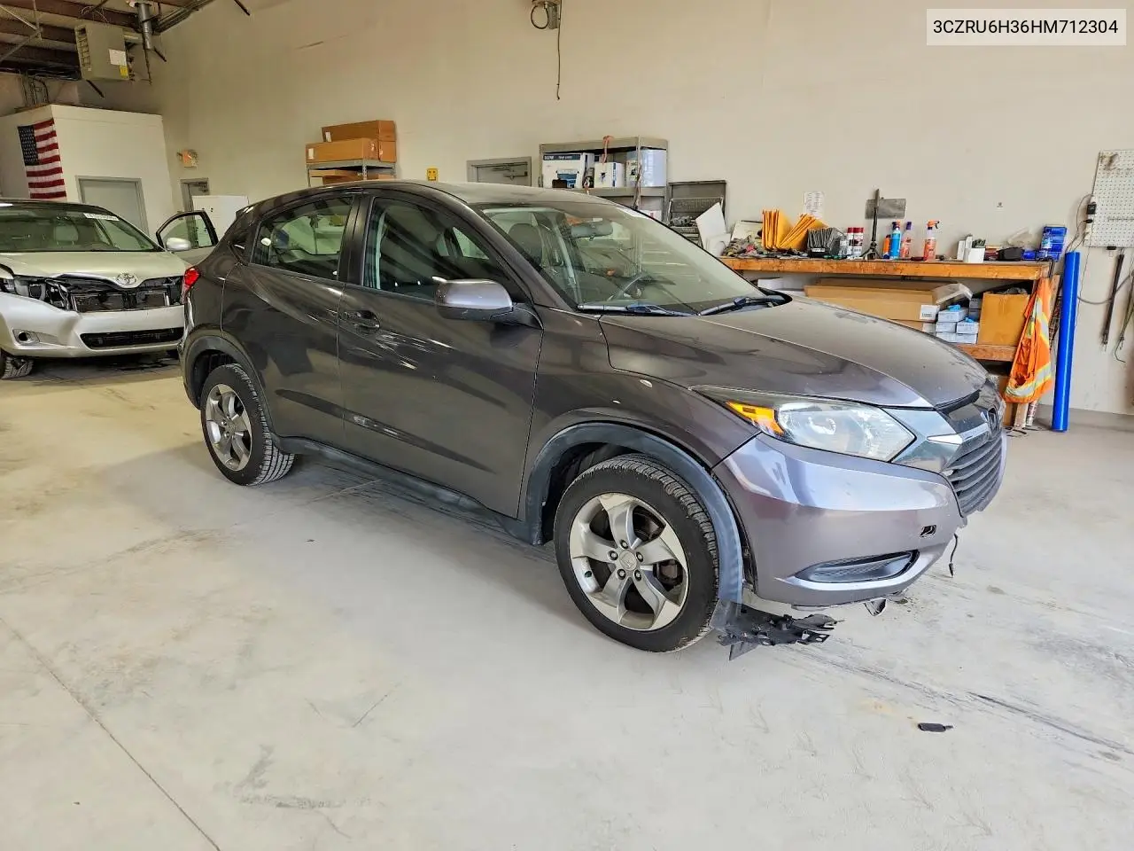 2017 Honda Hr-V Lx VIN: 3CZRU6H36HM712304 Lot: 61072186