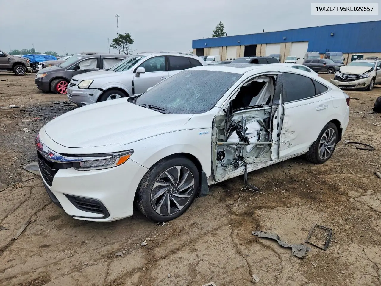2019 Honda Insight Touring VIN: 19XZE4F95KE029557 Lot: 61675016