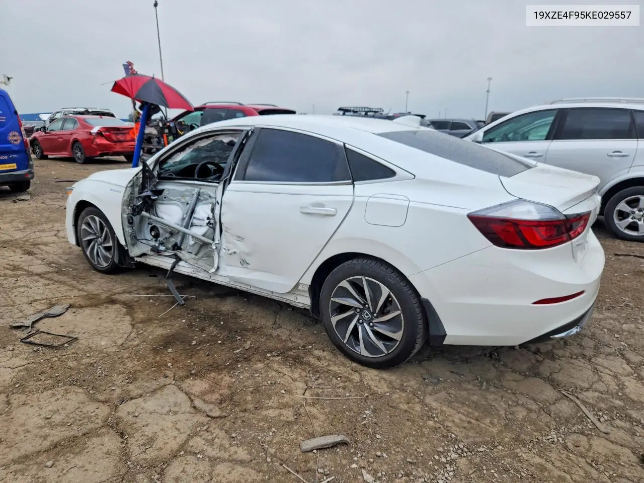 2019 Honda Insight Touring VIN: 19XZE4F95KE029557 Lot: 61675016