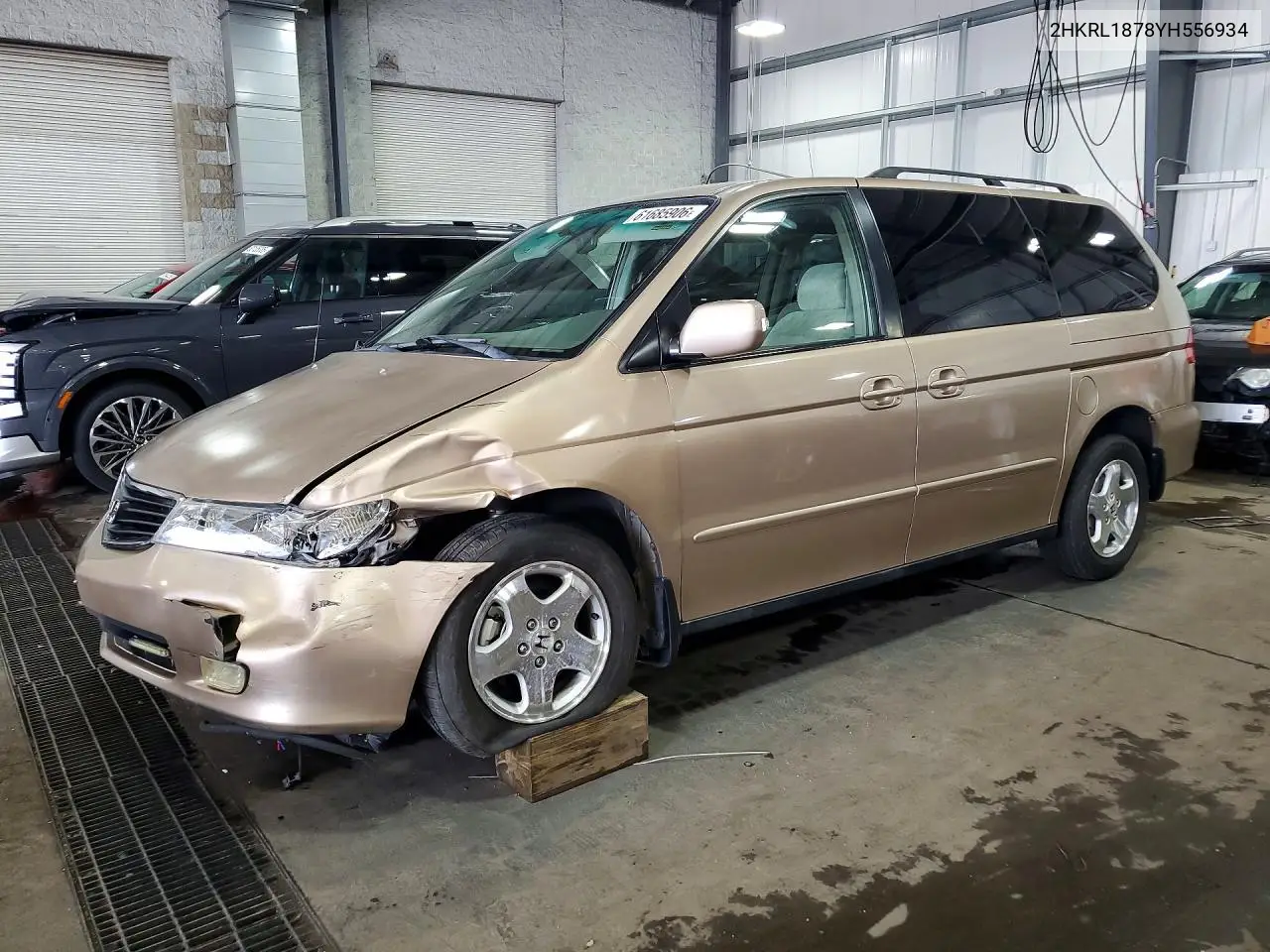 2000 Honda Odyssey Ex VIN: 2HKRL1878YH556934 Lot: 61685906