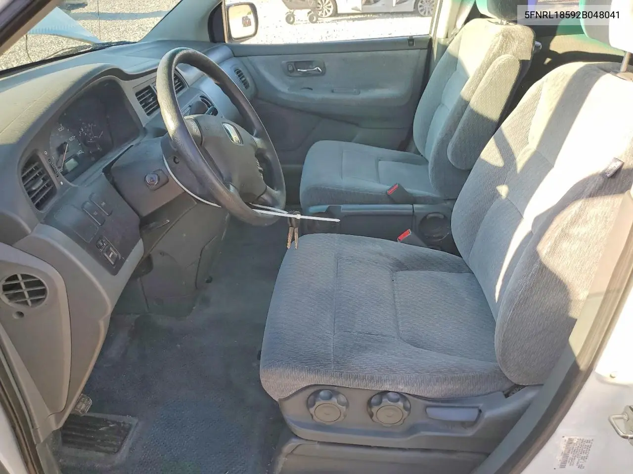 2002 Honda Odyssey Lx VIN: 5FNRL18592B048041 Lot: 52581746