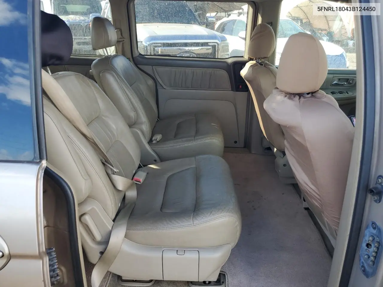 5FNRL18043B124450 2003 Honda Odessey