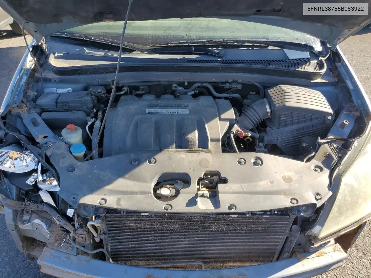 5FNRL38755B083922 2005 Honda Odyssey Exl
