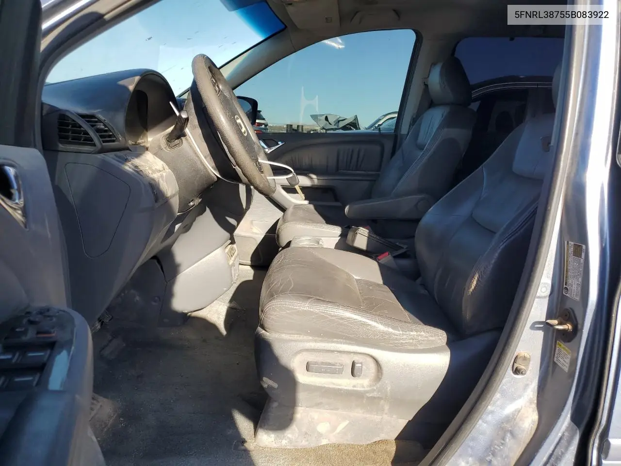 5FNRL38755B083922 2005 Honda Odyssey Exl