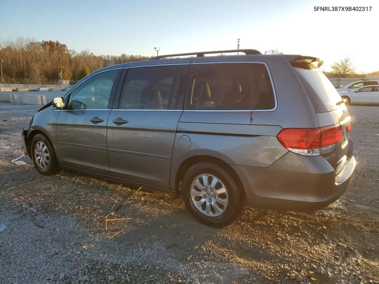 5FNRL387X9B402317 2009 Honda Odyssey Exl