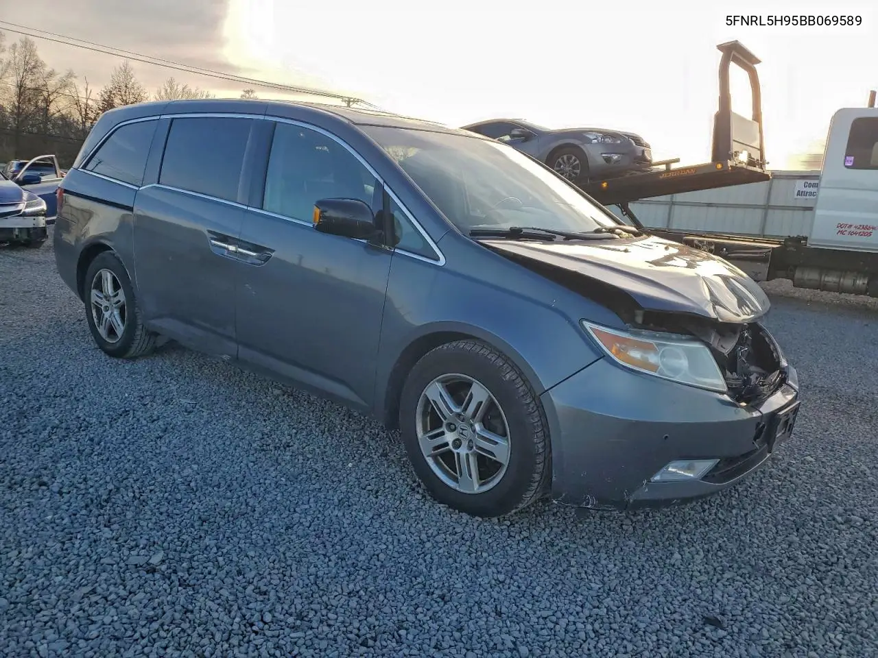 5FNRL5H95BB069589 2011 Honda Odyssey Touring