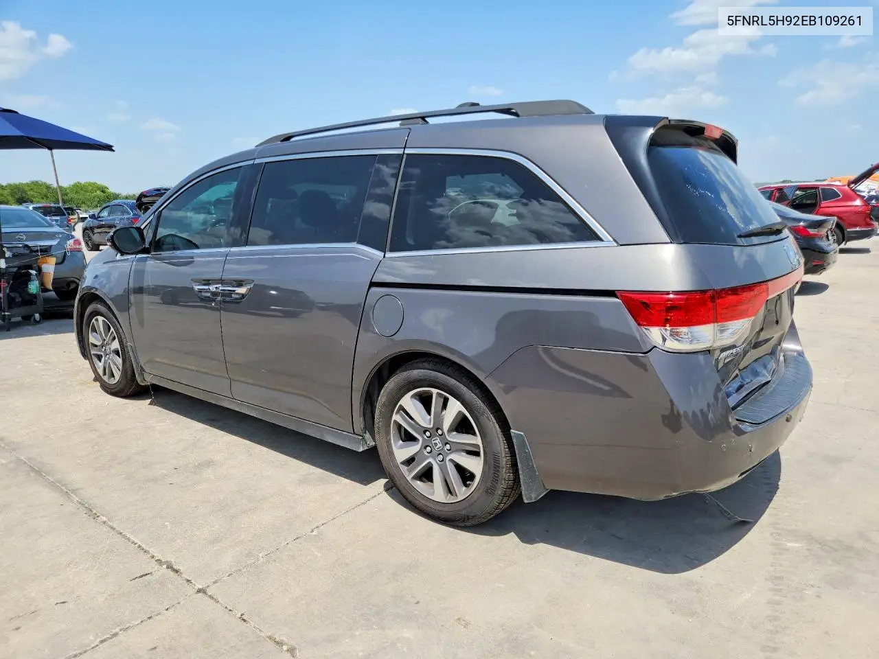 2014 Honda Odyssey Touring VIN: 5FNRL5H92EB109261 Lot: 60685126