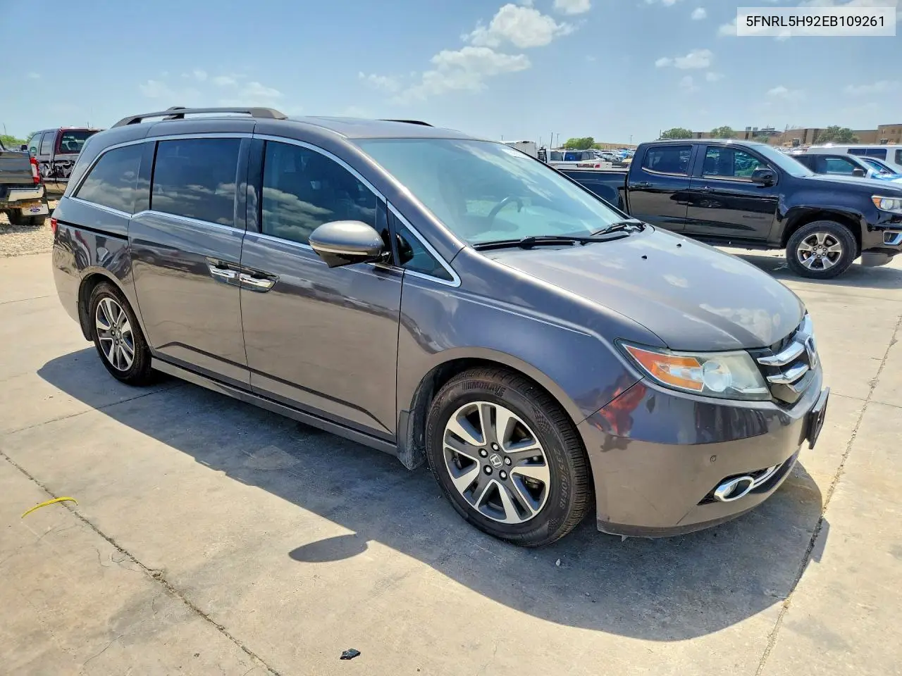 2014 Honda Odyssey Touring VIN: 5FNRL5H92EB109261 Lot: 60685126