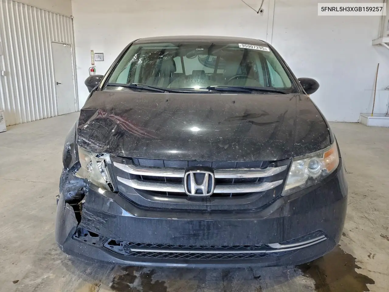5FNRL5H3XGB159257 2016 Honda Odyssey Se