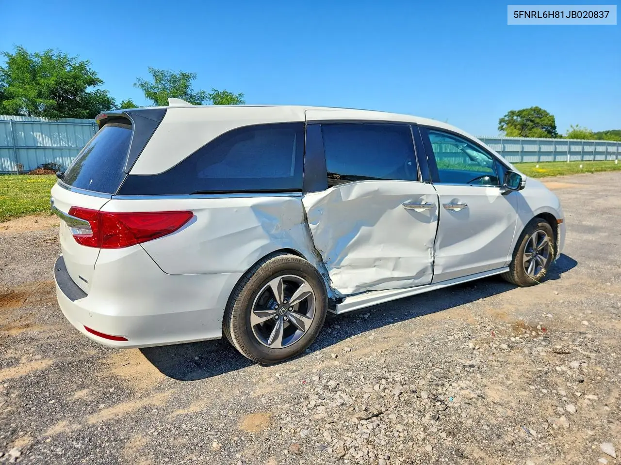 2018 Honda Odyssey Touring VIN: 5FNRL6H81JB020837 Lot: 61312976