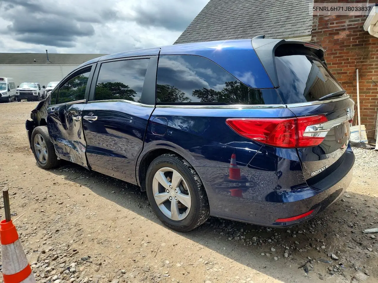 2018 Honda Odyssey Exl VIN: 5FNRL6H71JB033837 Lot: 61700526