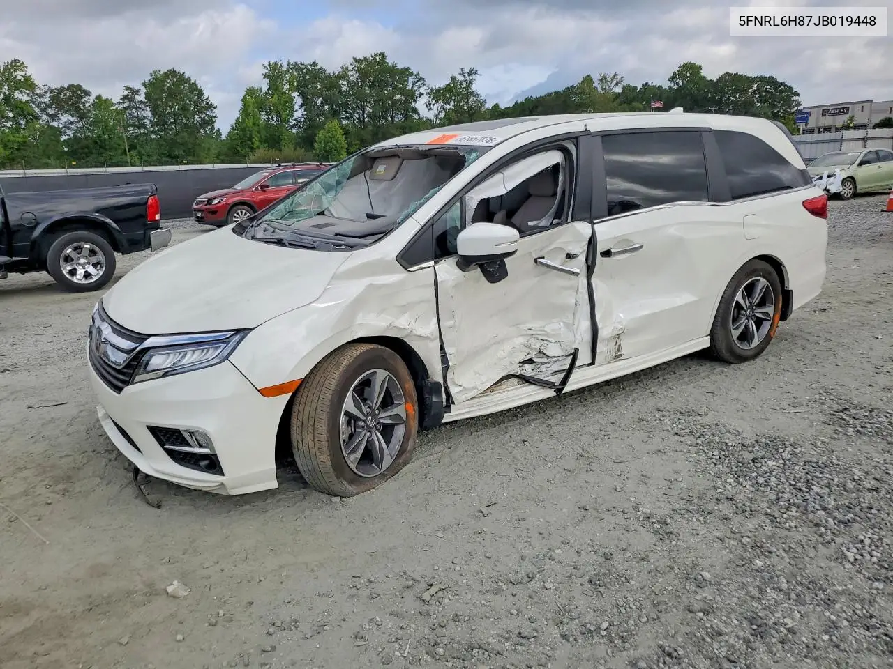 2018 Honda Odyssey Touring VIN: 5FNRL6H87JB019448 Lot: 61857876