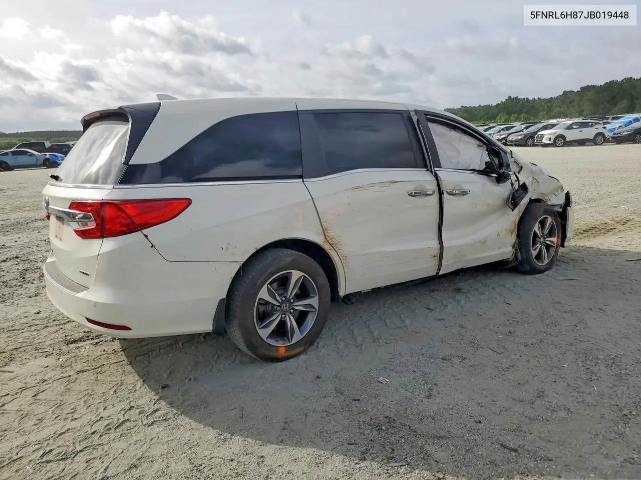 2018 Honda Odyssey Touring VIN: 5FNRL6H87JB019448 Lot: 61857876