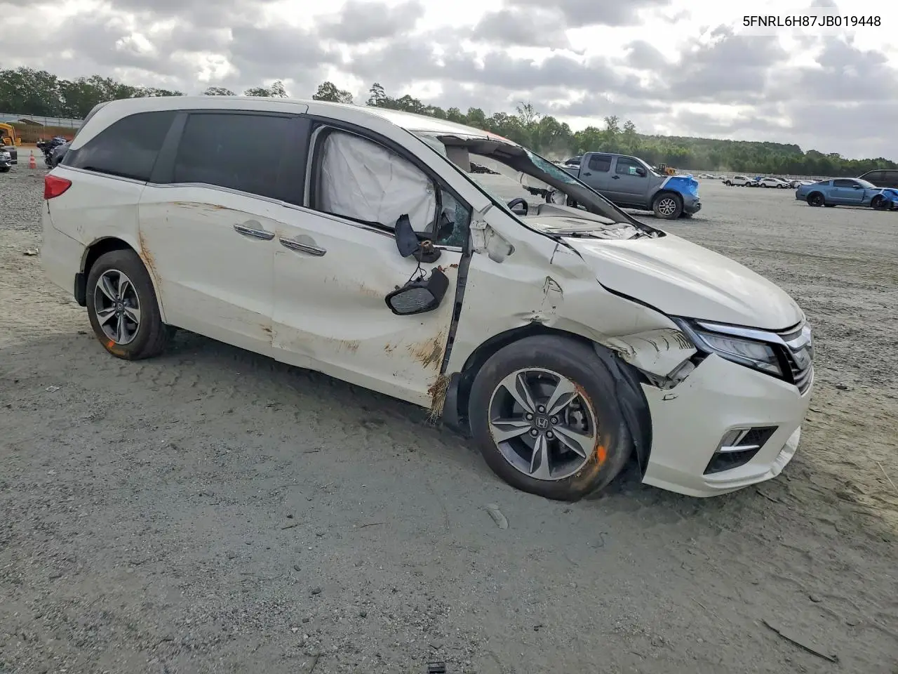 2018 Honda Odyssey Touring VIN: 5FNRL6H87JB019448 Lot: 61857876