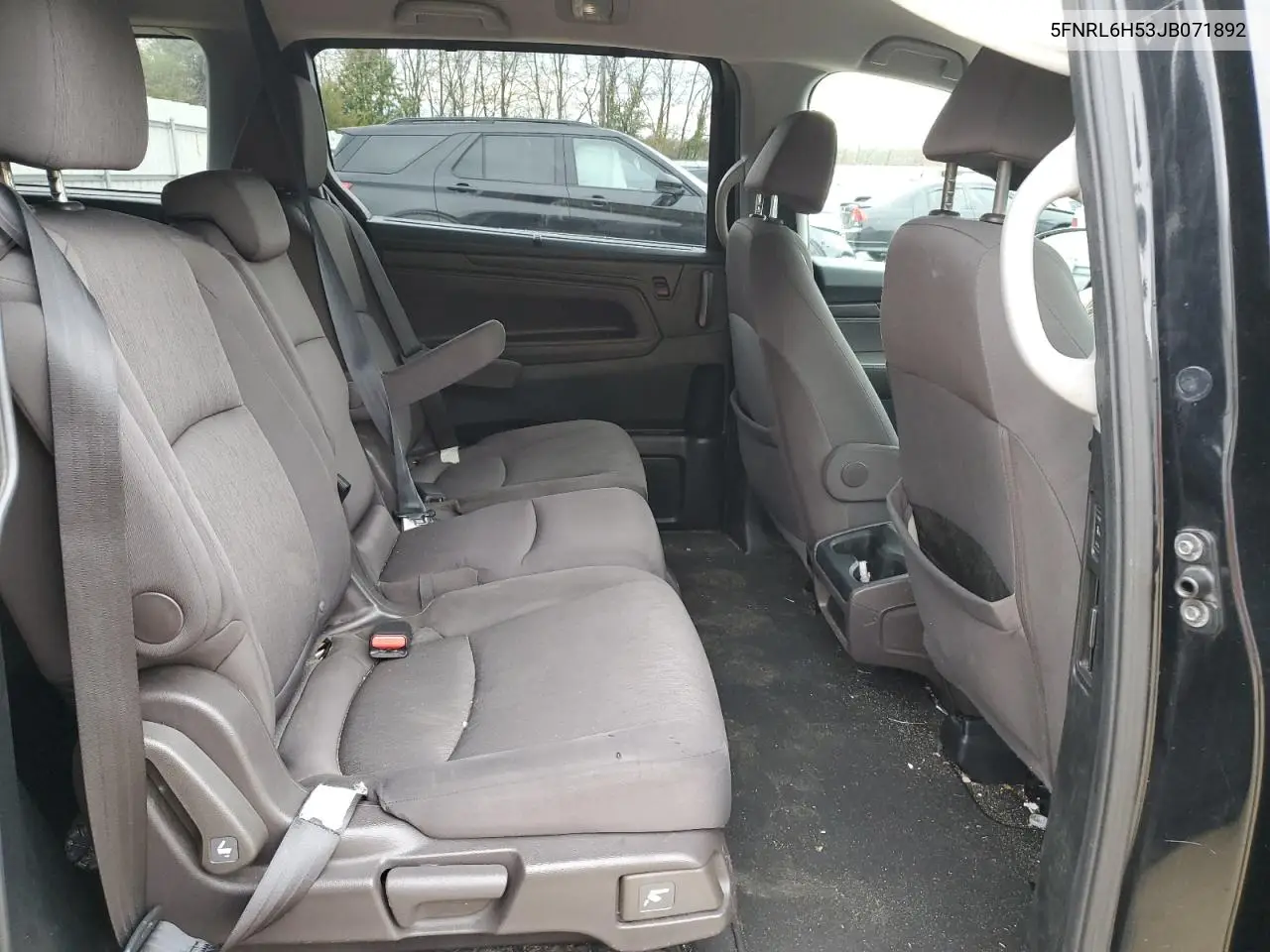 5FNRL6H53JB071892 2018 Honda Odyssey Ex