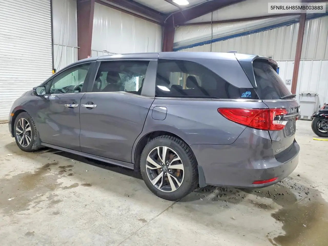 2021 Honda Odyssey Touring VIN: 5FNRL6H85MB003883 Lot: 60249136
