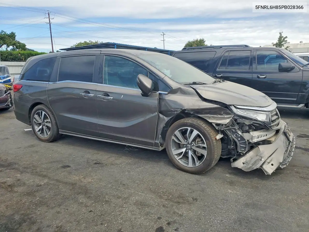 2023 Honda Odyssey Touring VIN: 5FNRL6H85PB028366 Lot: 58978976