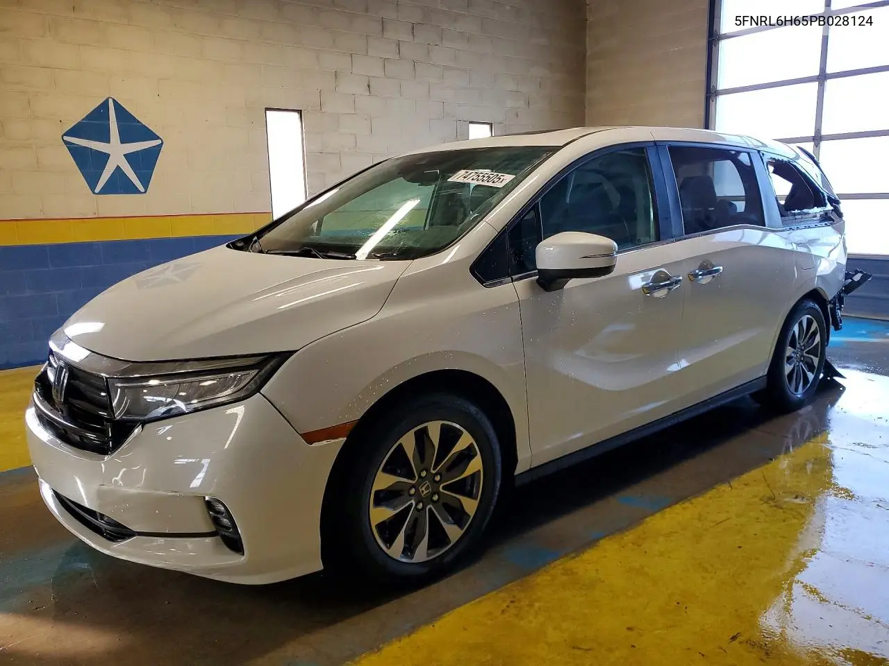 5FNRL6H65PB028124 2023 Honda Odyssey Exl