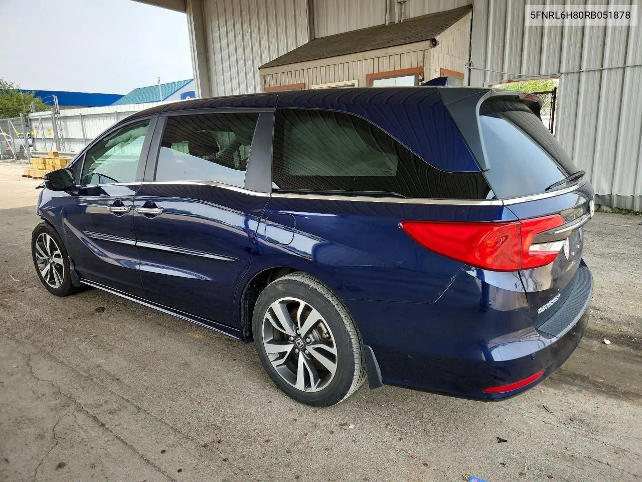 2024 Honda Odyssey Touring VIN: 5FNRL6H80RB051878 Lot: 61365546
