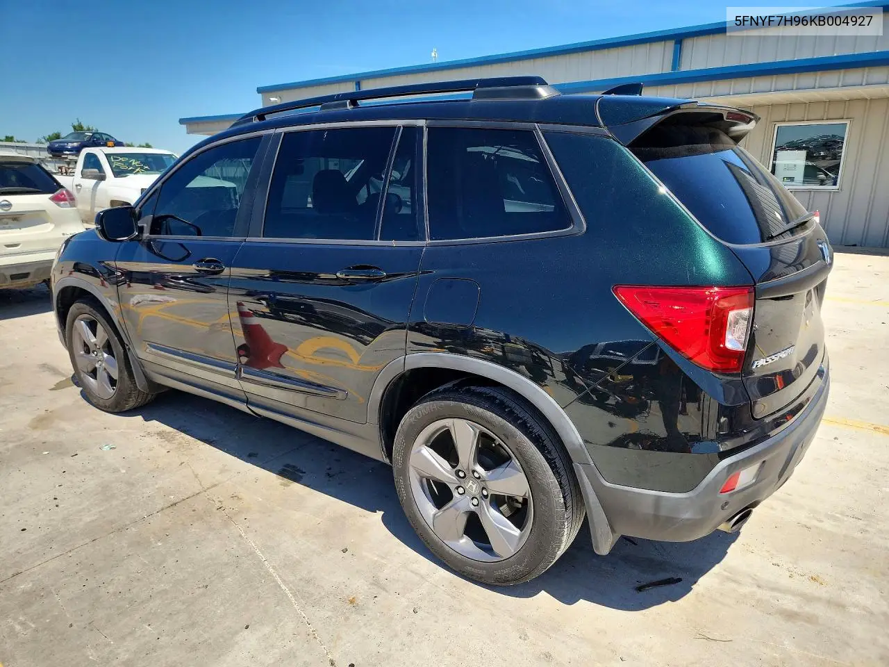 2019 Honda Passport Touring VIN: 5FNYF7H96KB004927 Lot: 54149816