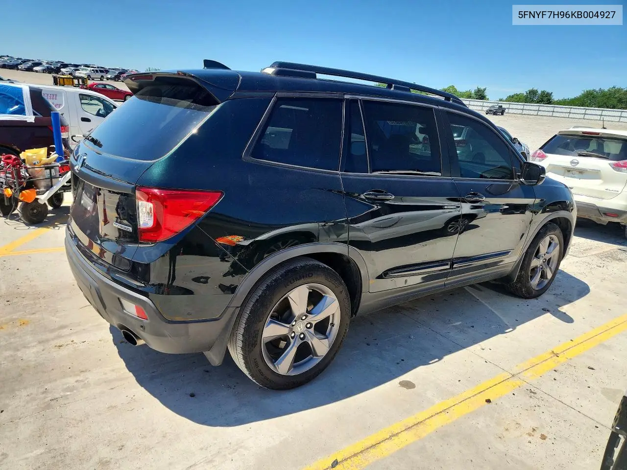 2019 Honda Passport Touring VIN: 5FNYF7H96KB004927 Lot: 54149816