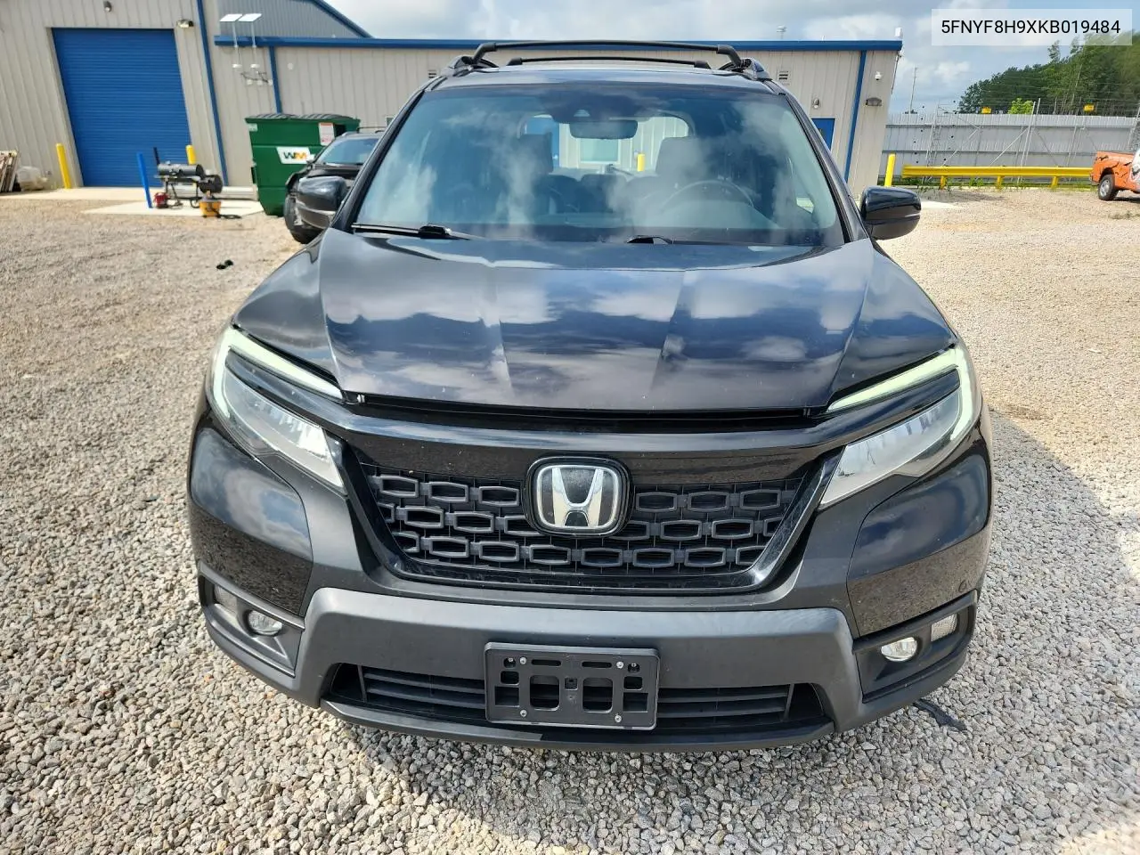 2019 Honda Passport Touring VIN: 5FNYF8H9XKB019484 Lot: 58952106