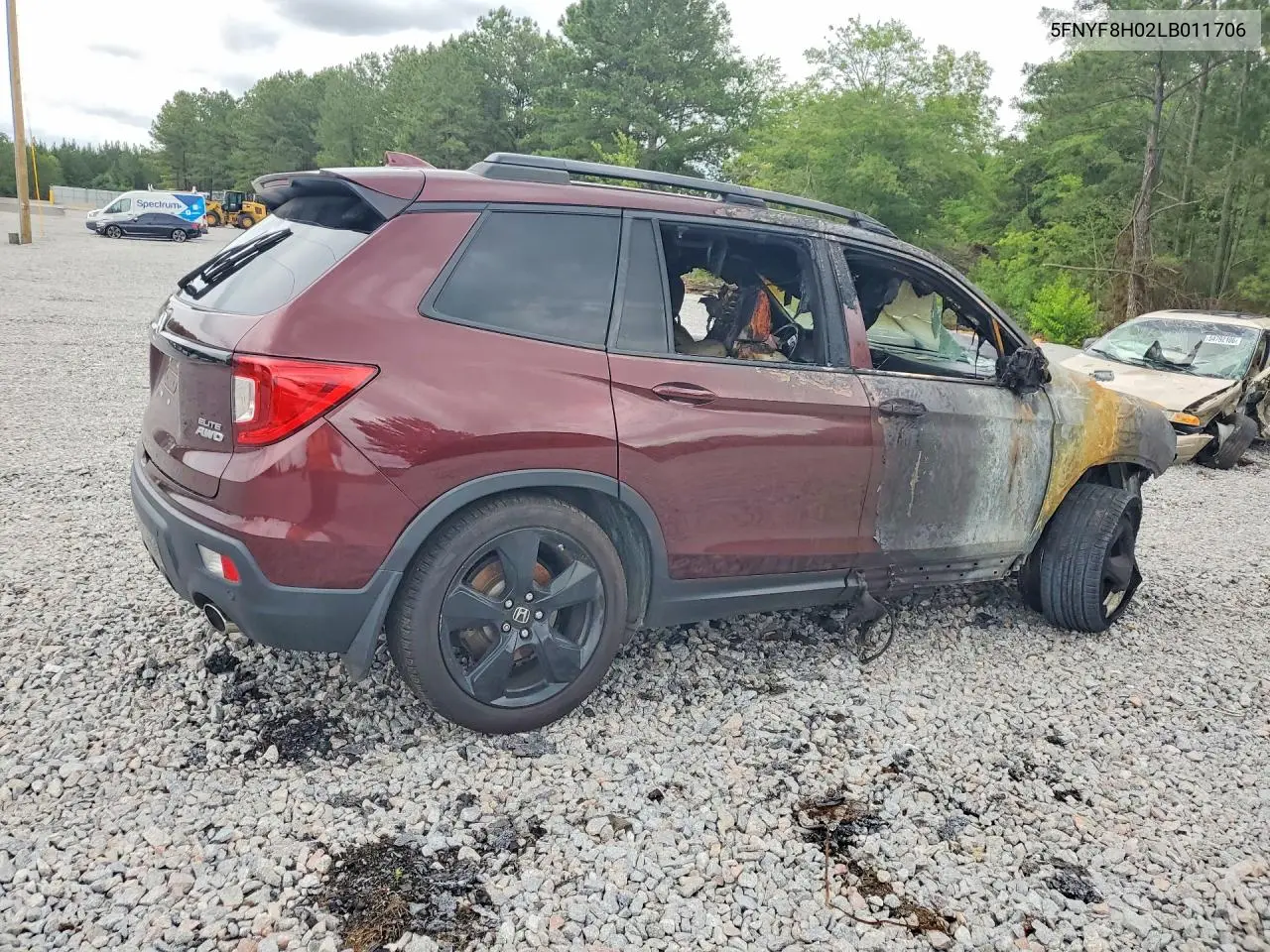 2020 Honda Passport Elite VIN: 5FNYF8H02LB011706 Lot: 55086866