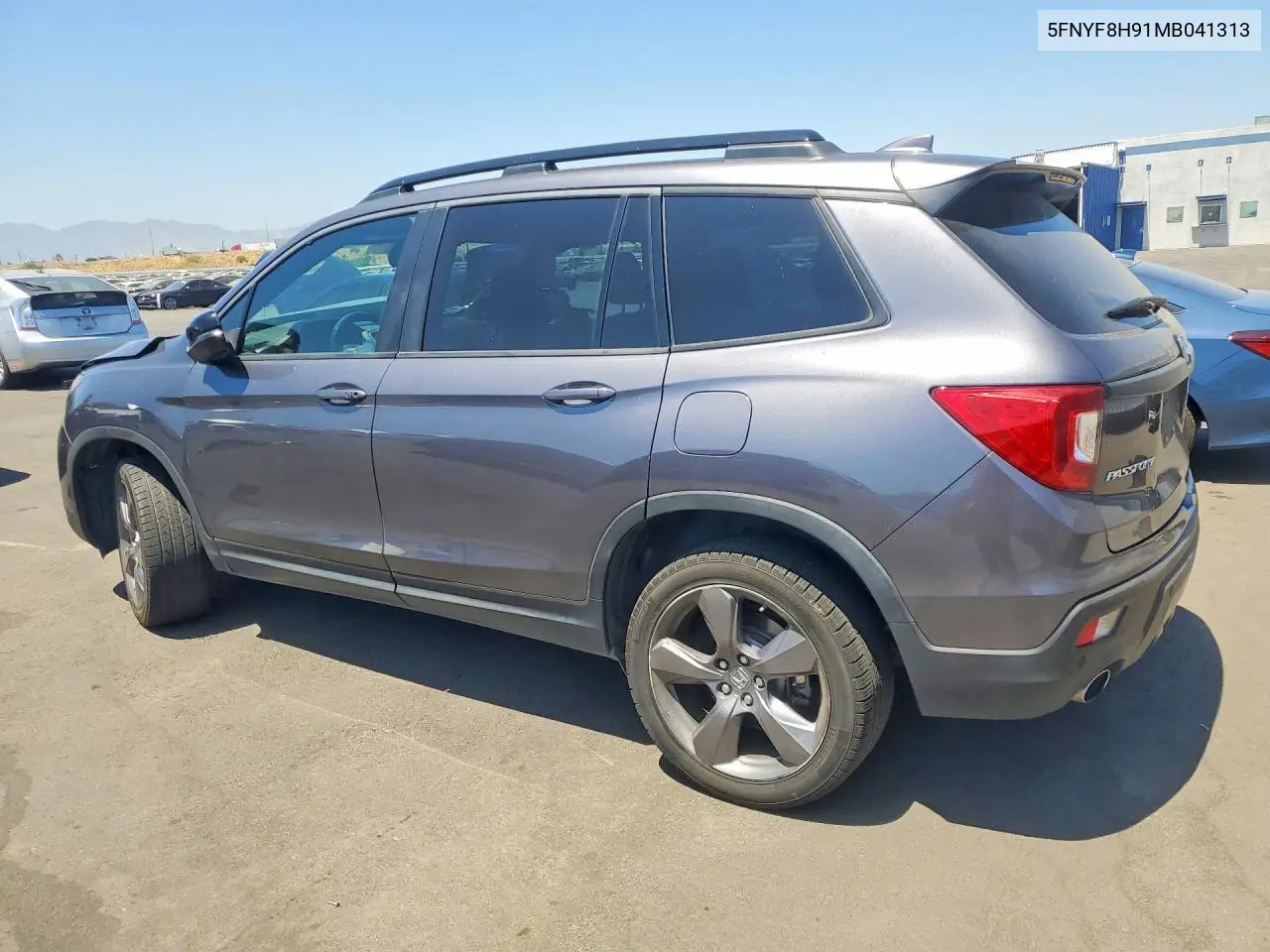 2021 Honda Passport Touring VIN: 5FNYF8H91MB041313 Lot: 56735486