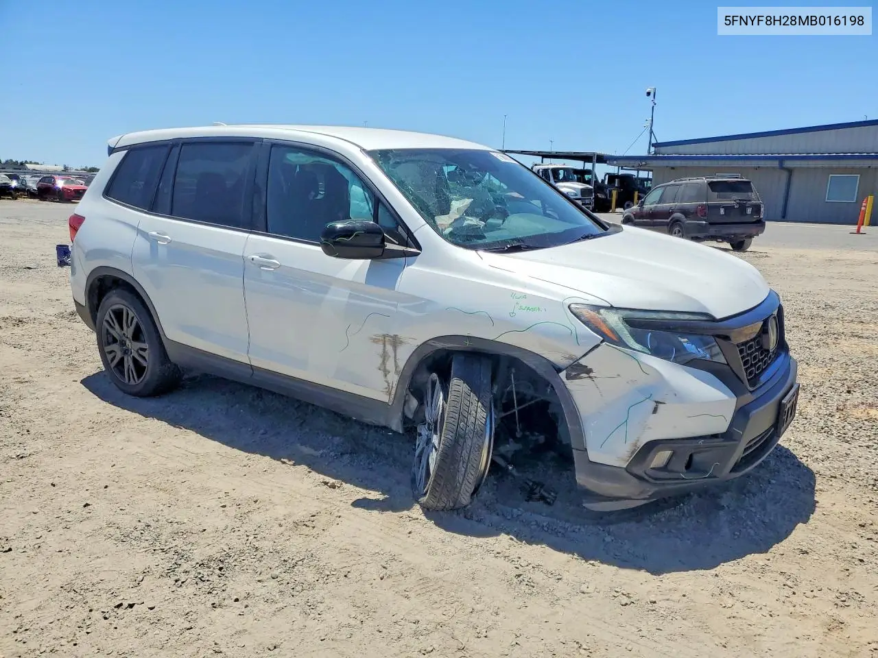 2021 Honda Passport Sport VIN: 5FNYF8H28MB016198 Lot: 61560916