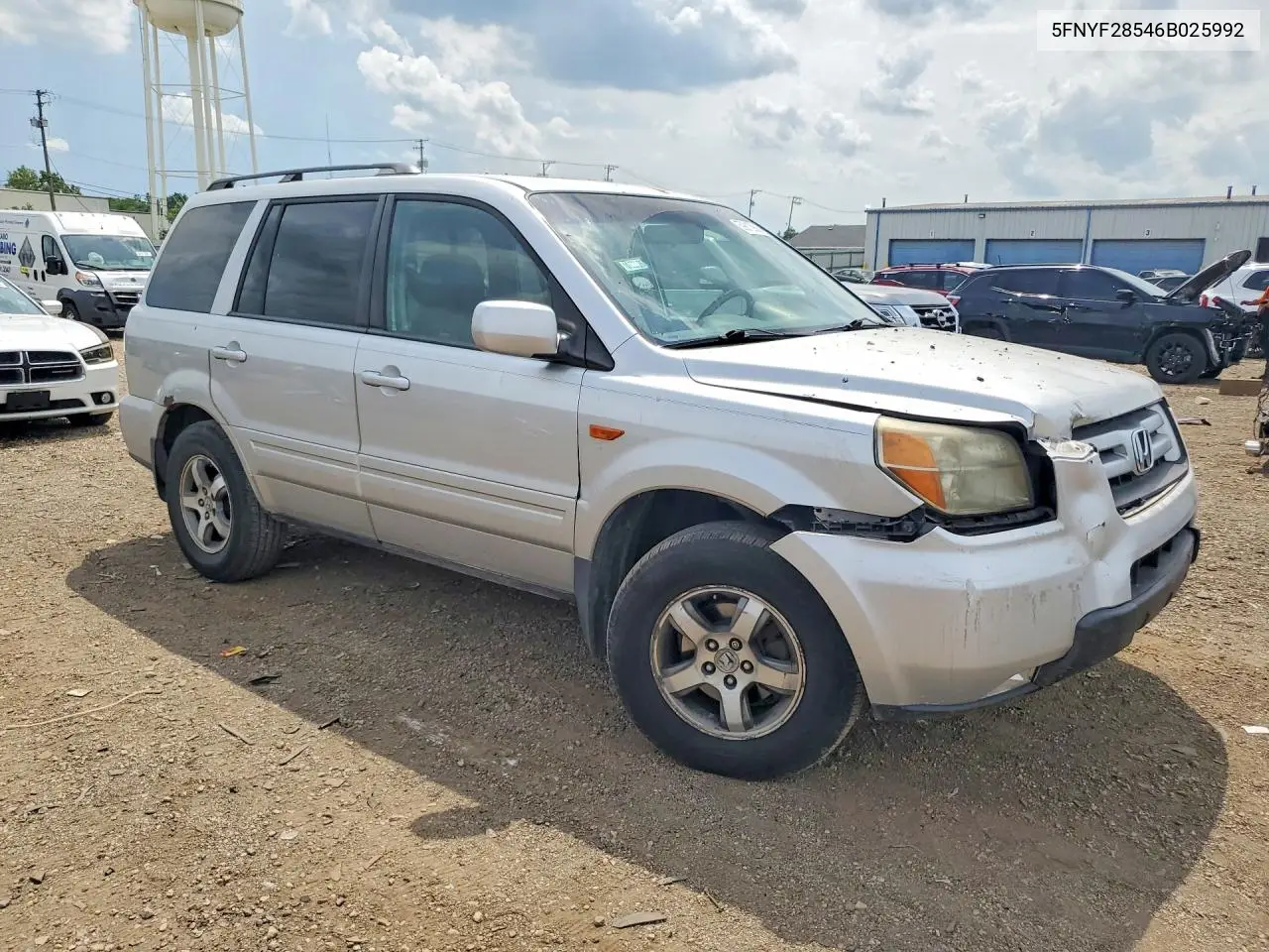2006 Honda Pilot Ex VIN: 5FNYF28546B025992 Lot: 59812906