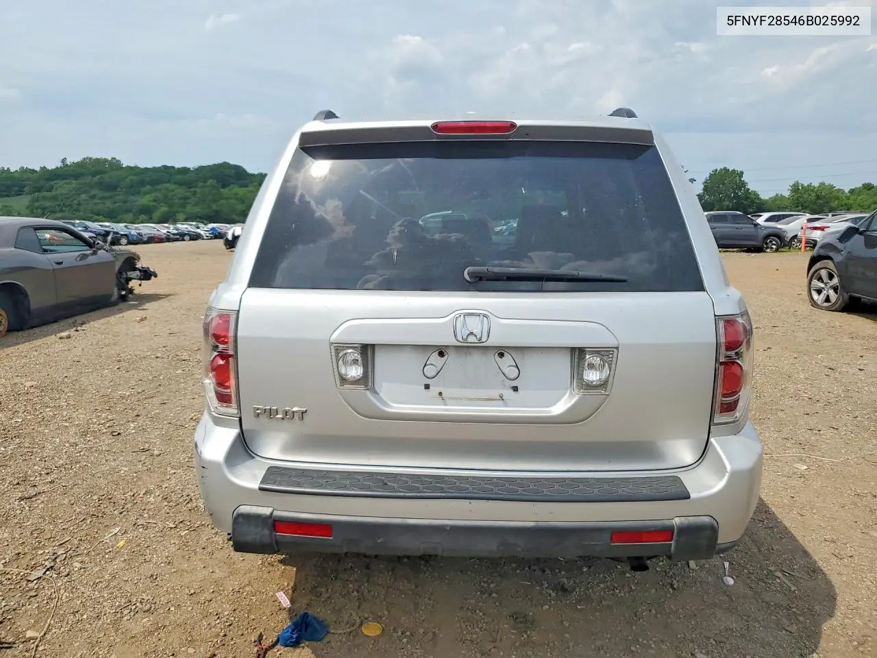 2006 Honda Pilot Ex VIN: 5FNYF28546B025992 Lot: 59812906