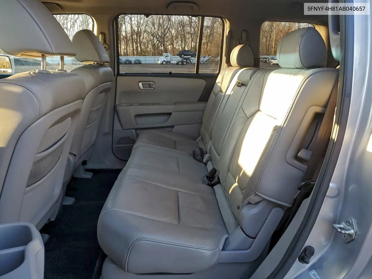5FNYF4H81AB040657 2010 Honda Pilot Touring