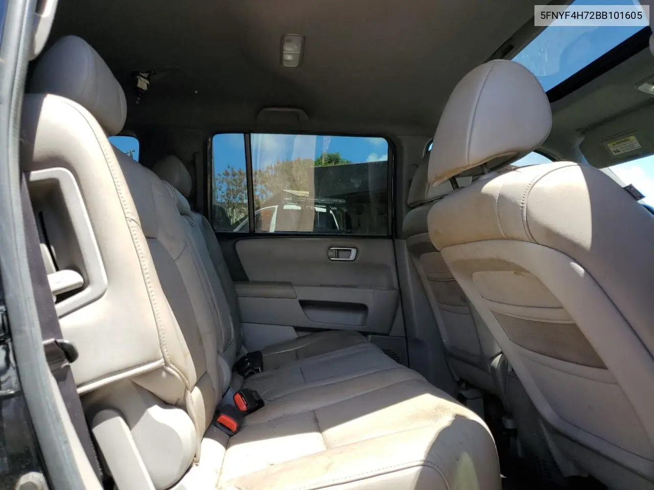 5FNYF4H72BB101605 2011 Honda Pilot Exln