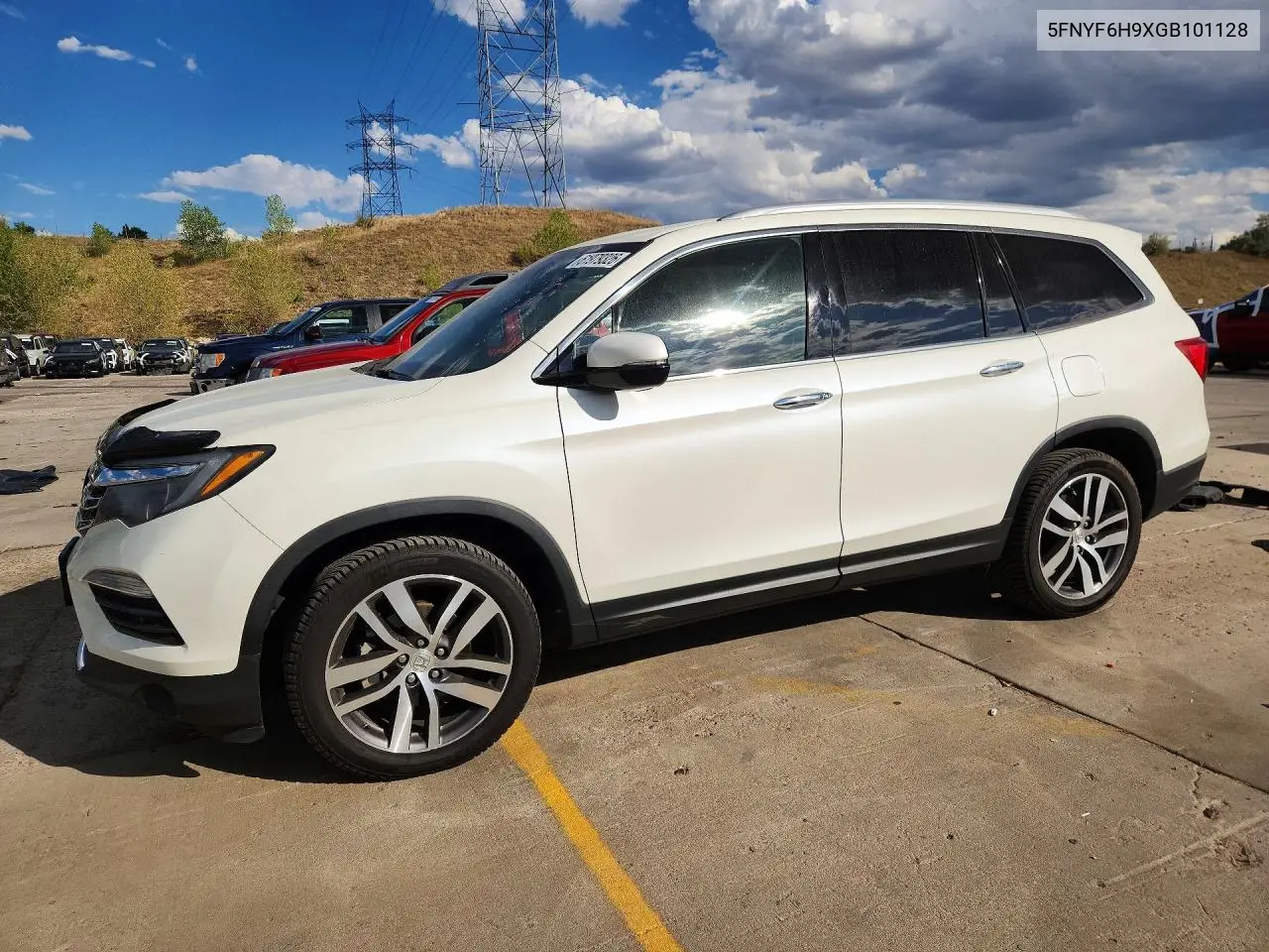 2016 Honda Pilot Touring VIN: 5FNYF6H9XGB101128 Lot: 61979326