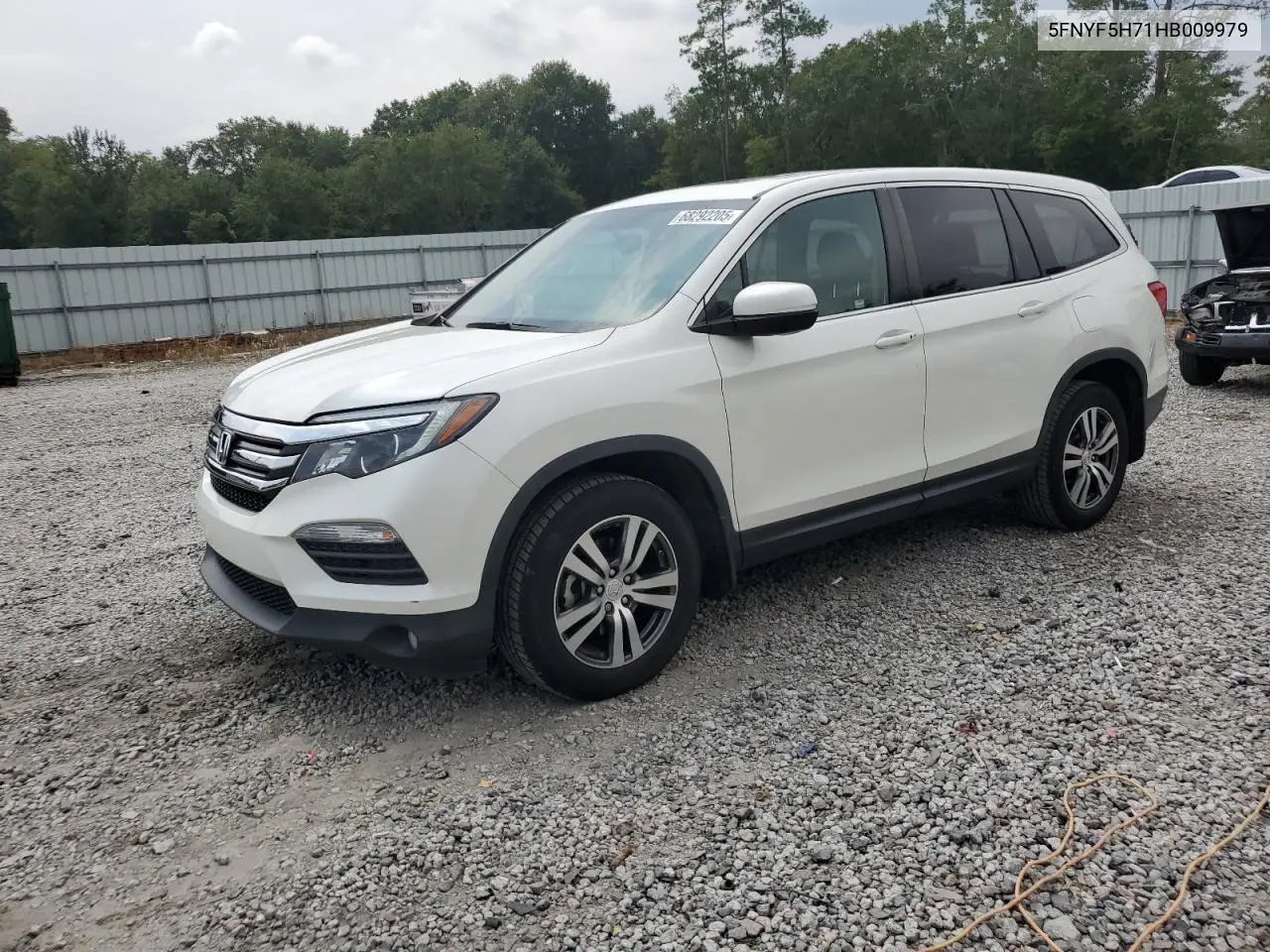 5FNYF5H71HB009979 2017 Honda Pilot Exln