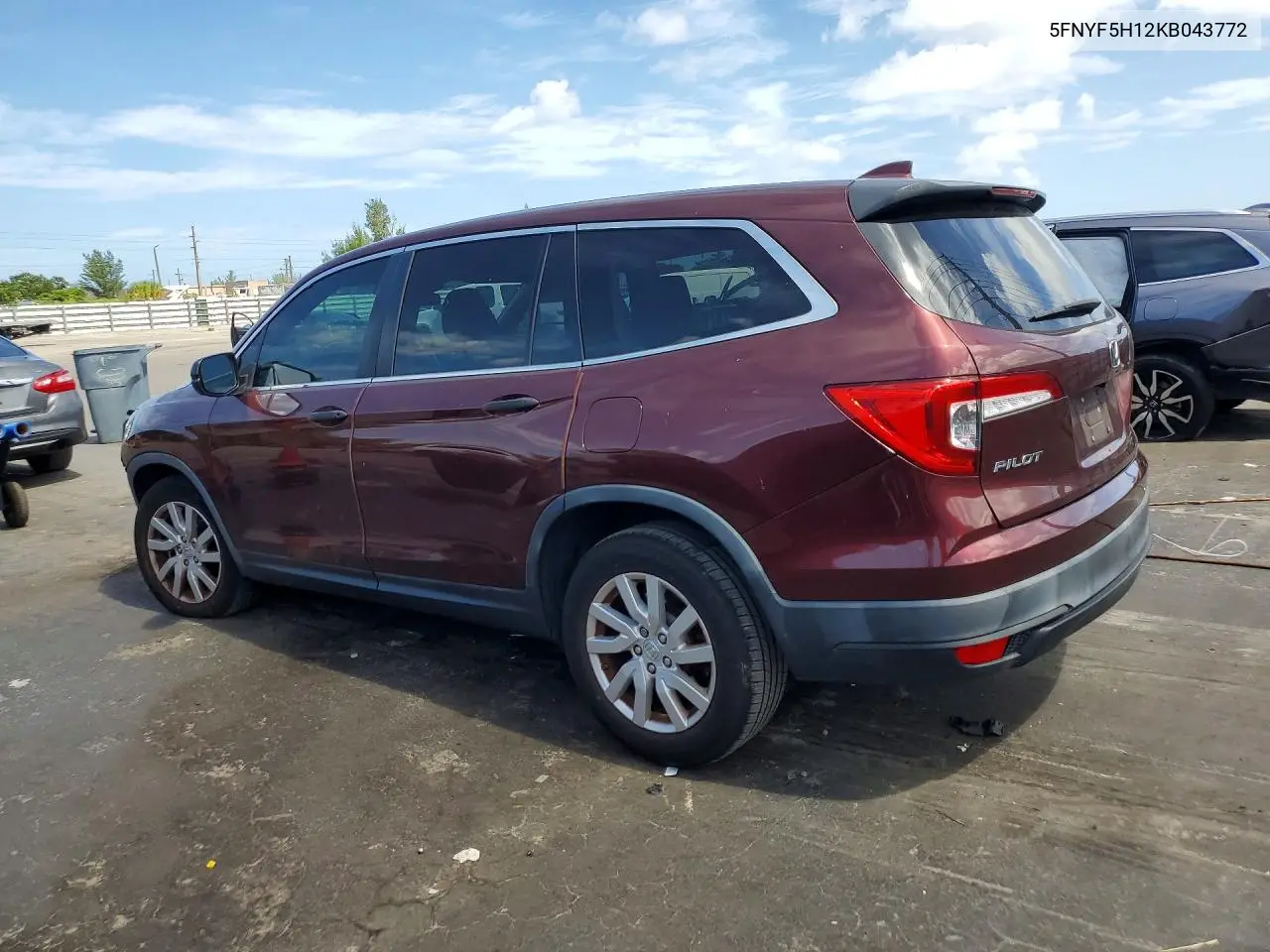 2019 Honda Pilot Lx VIN: 5FNYF5H12KB043772 Lot: 62166366