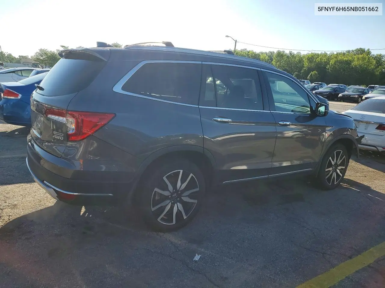 2022 Honda Pilot Touring VIN: 5FNYF6H65NB051662 Lot: 60917026