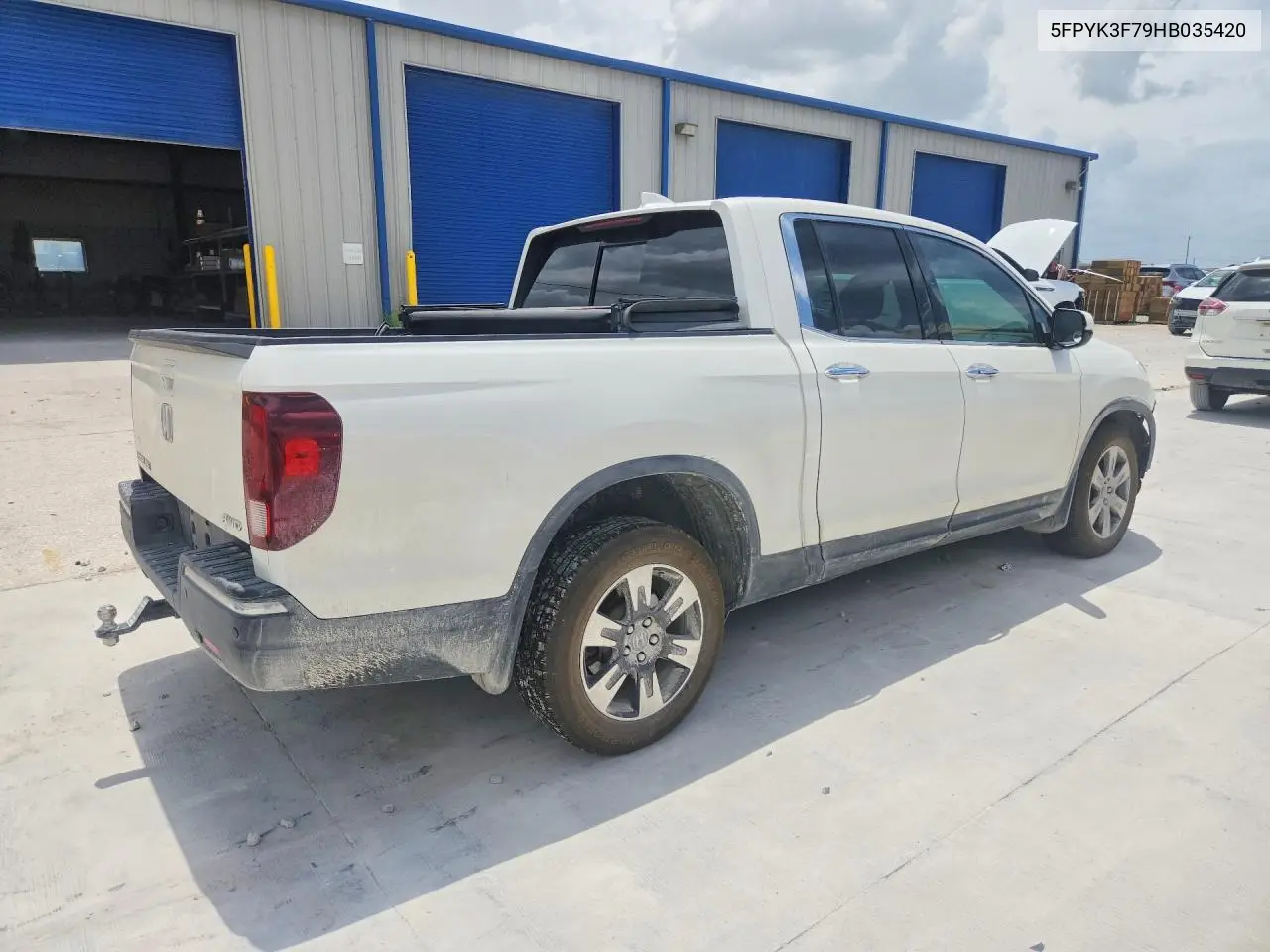 2017 Honda Ridgeline Rtl VIN: 5FPYK3F79HB035420 Lot: 60663116