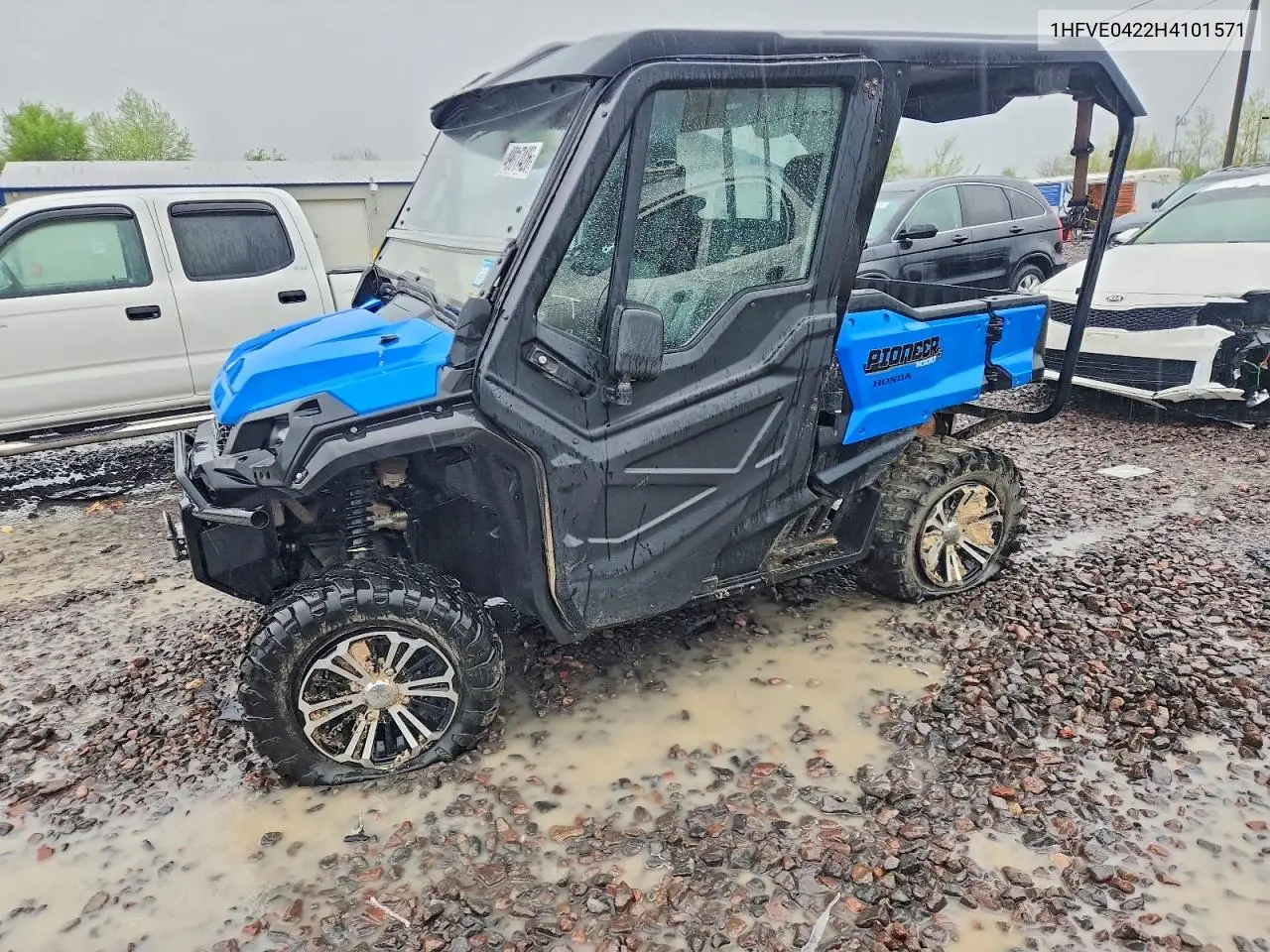 2017 Honda Pioneer 1000 Utility Vehicle VIN: 1HFVE0422H4101571 Lot: 49817426