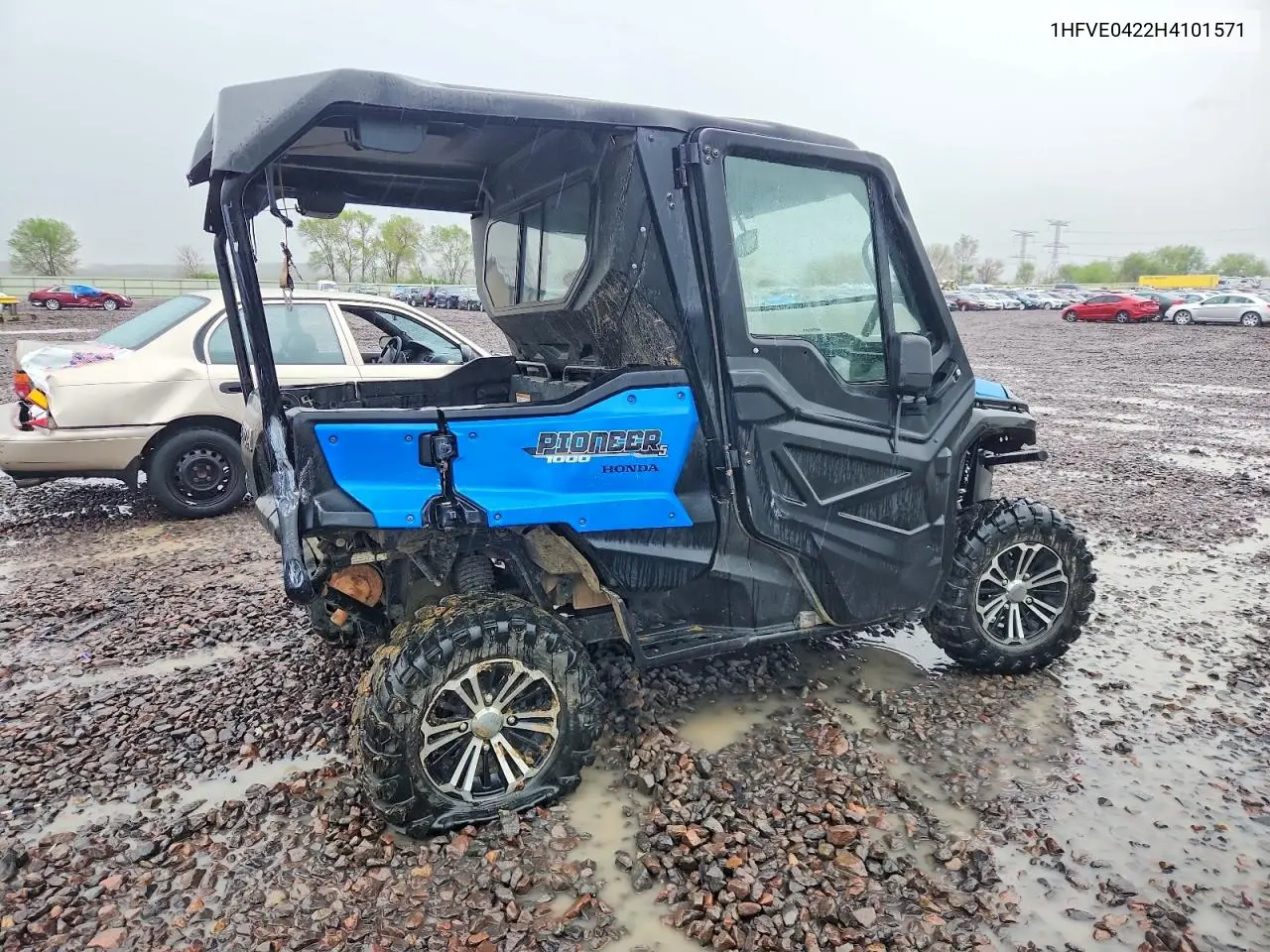 2017 Honda Pioneer 1000 Utility Vehicle VIN: 1HFVE0422H4101571 Lot: 49817426