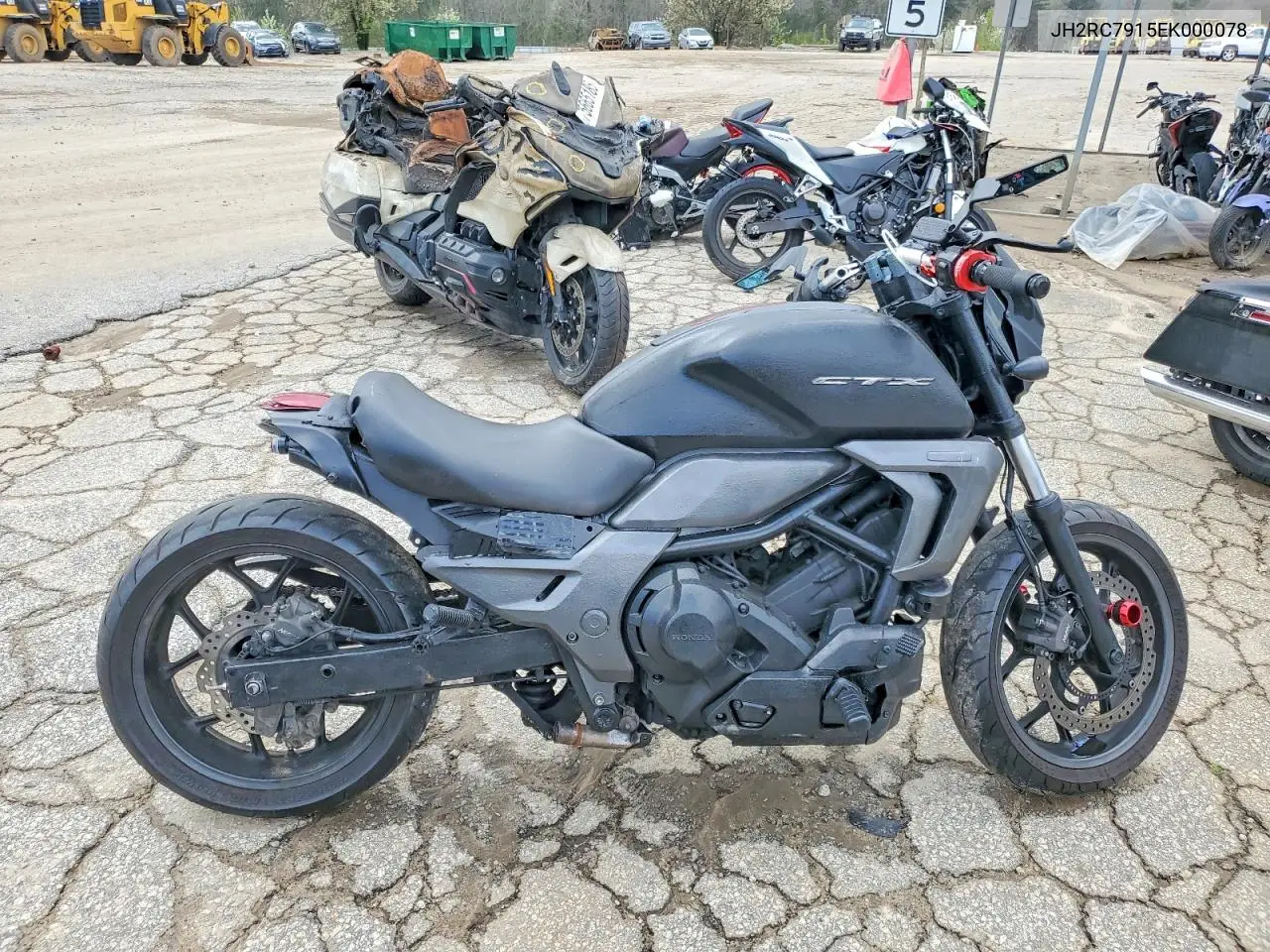 2014 Honda Vfr800 F VIN: JH2RC6849EK000073 Lot: 41829046