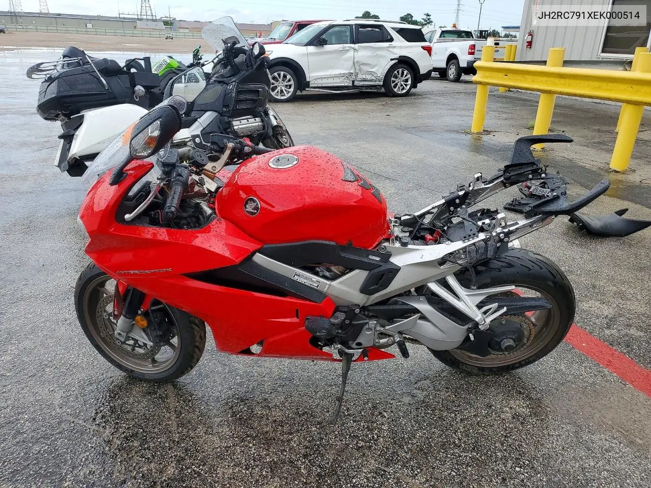 2014 Honda Vfr800 F VIN: JH2RC791XEK000514 Lot: 57147826