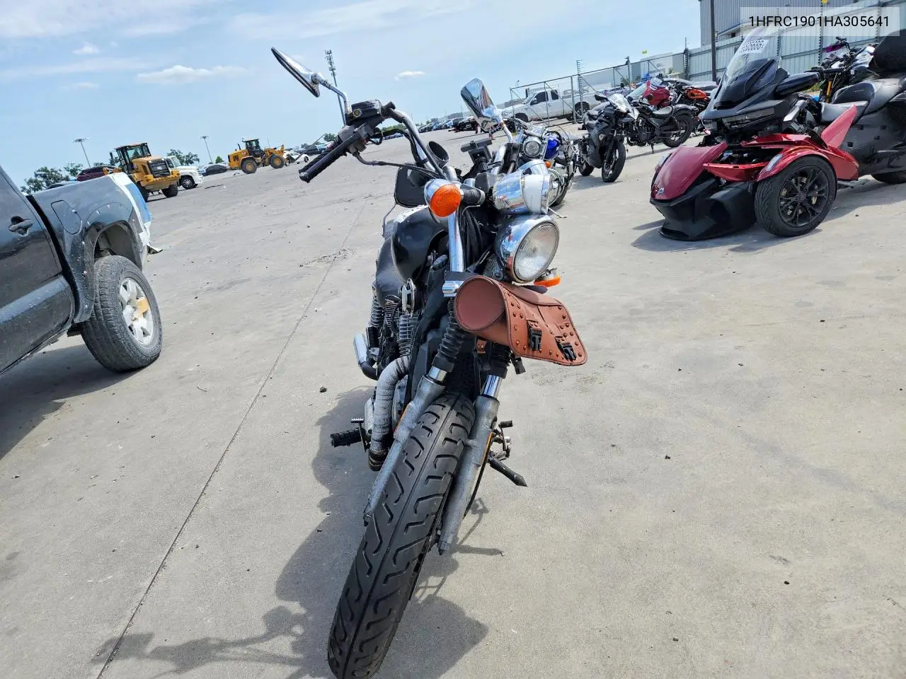 1987 Honda Vt700 C VIN: 1HFRC1901HA305641 Lot: 56694606
