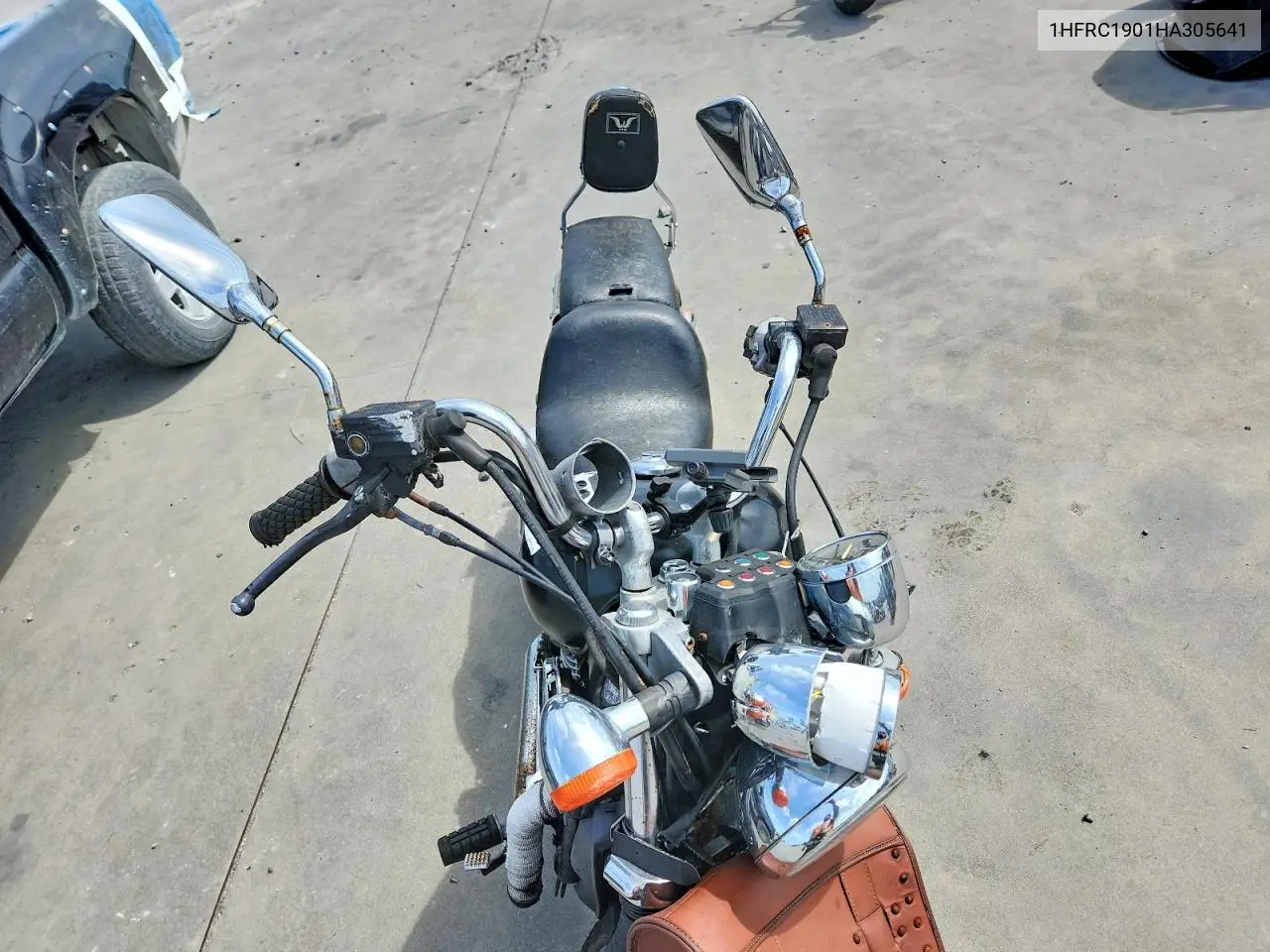 1987 Honda Vt700 C VIN: 1HFRC1901HA305641 Lot: 56694606