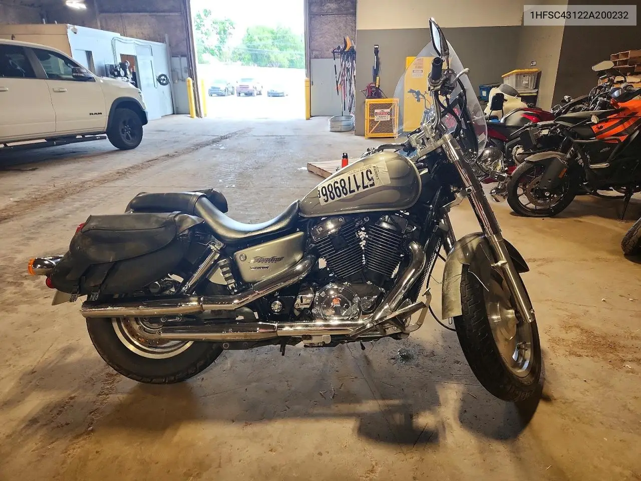 2002 Honda Vt1100 C2 VIN: 1HFSC43122A200232 Lot: 57178986
