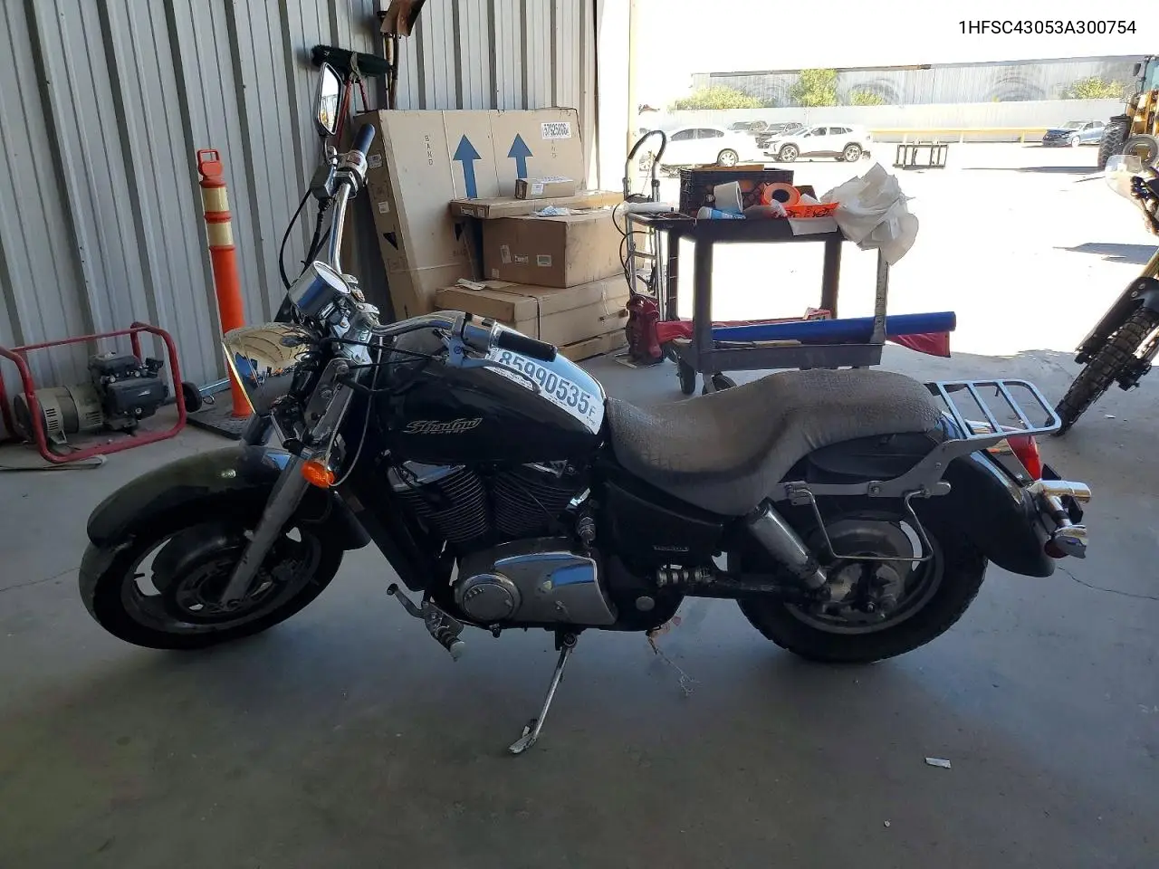 2003 Honda Vt1100 C2 VIN: 1HFSC43053A300754 Lot: 85990535