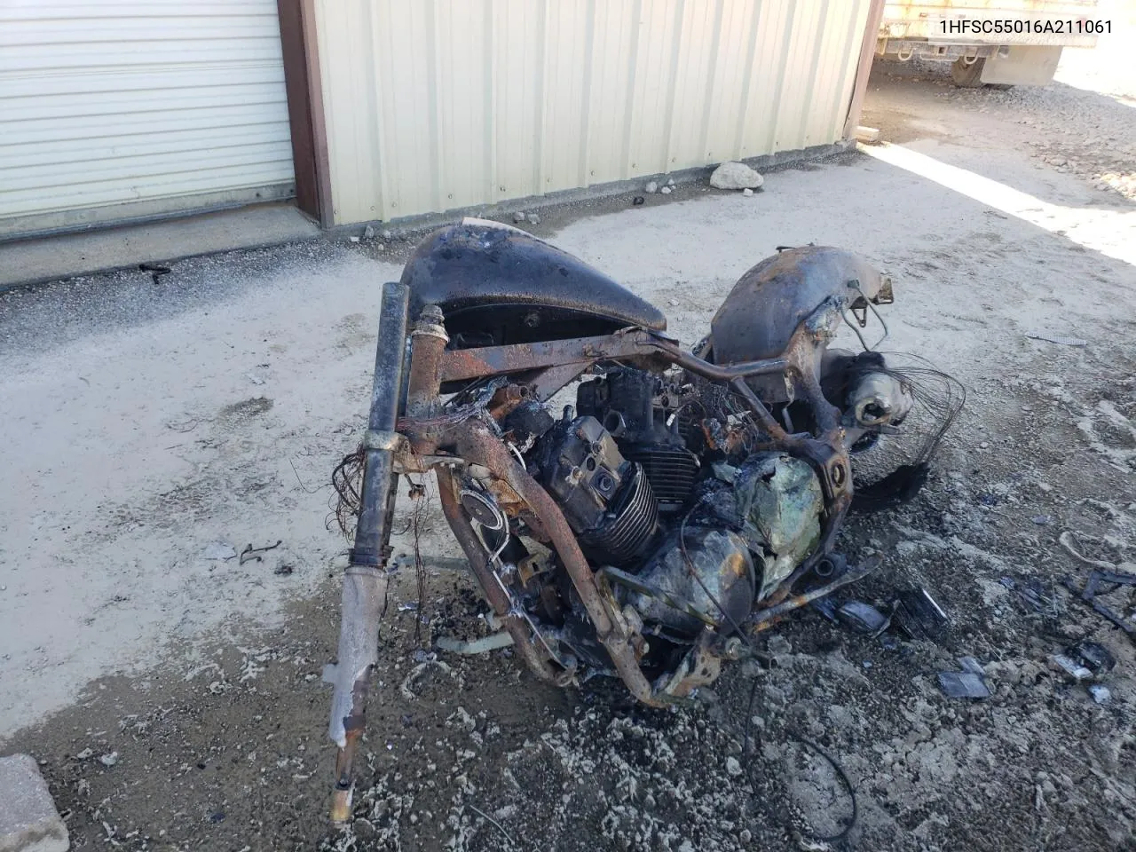 2006 Honda Vtx1300 C VIN: 1HFSC55016A211061 Lot: 41604295