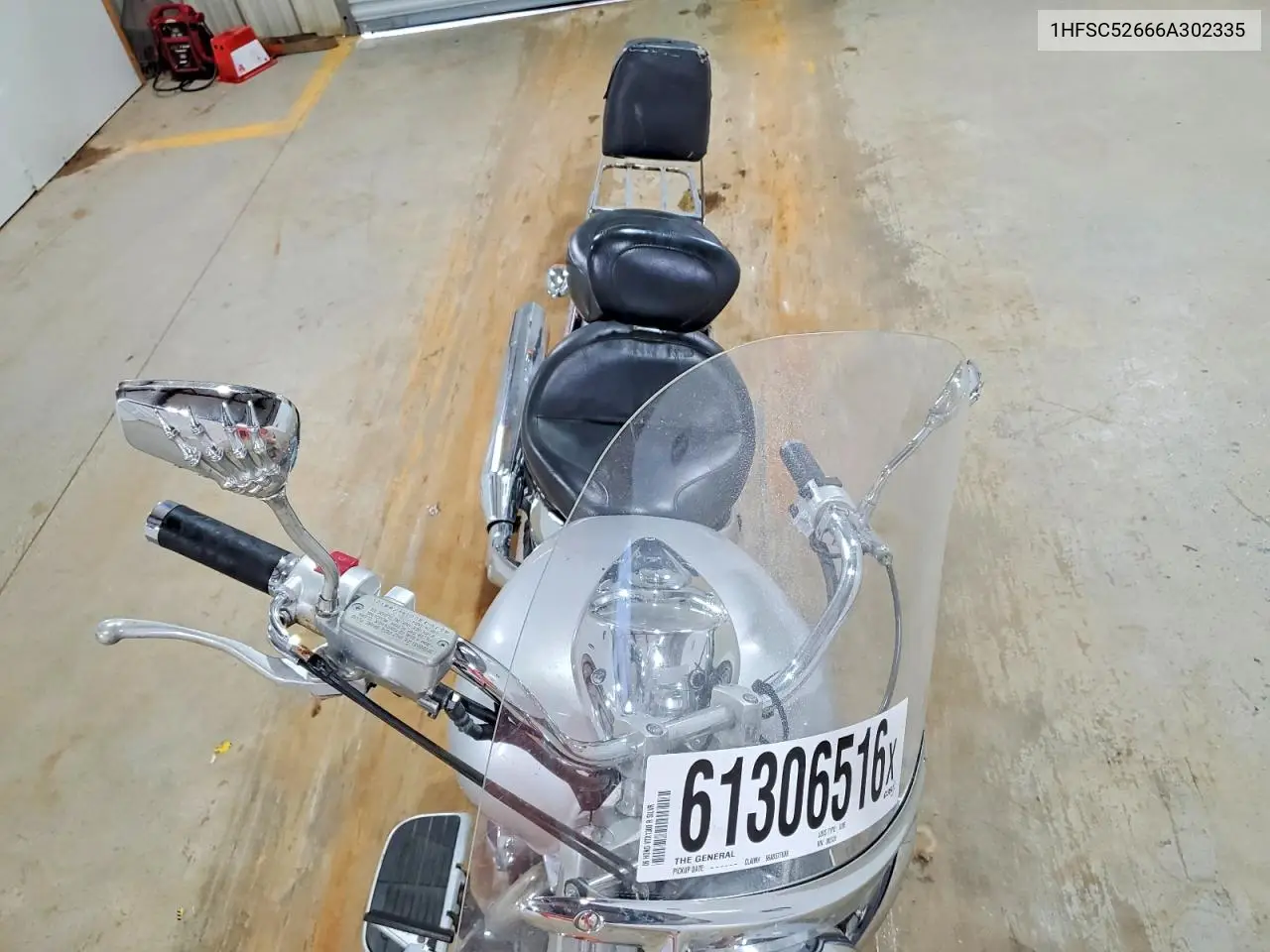 2006 Honda Vtx1300 R VIN: 1HFSC52666A302335 Lot: 61306516