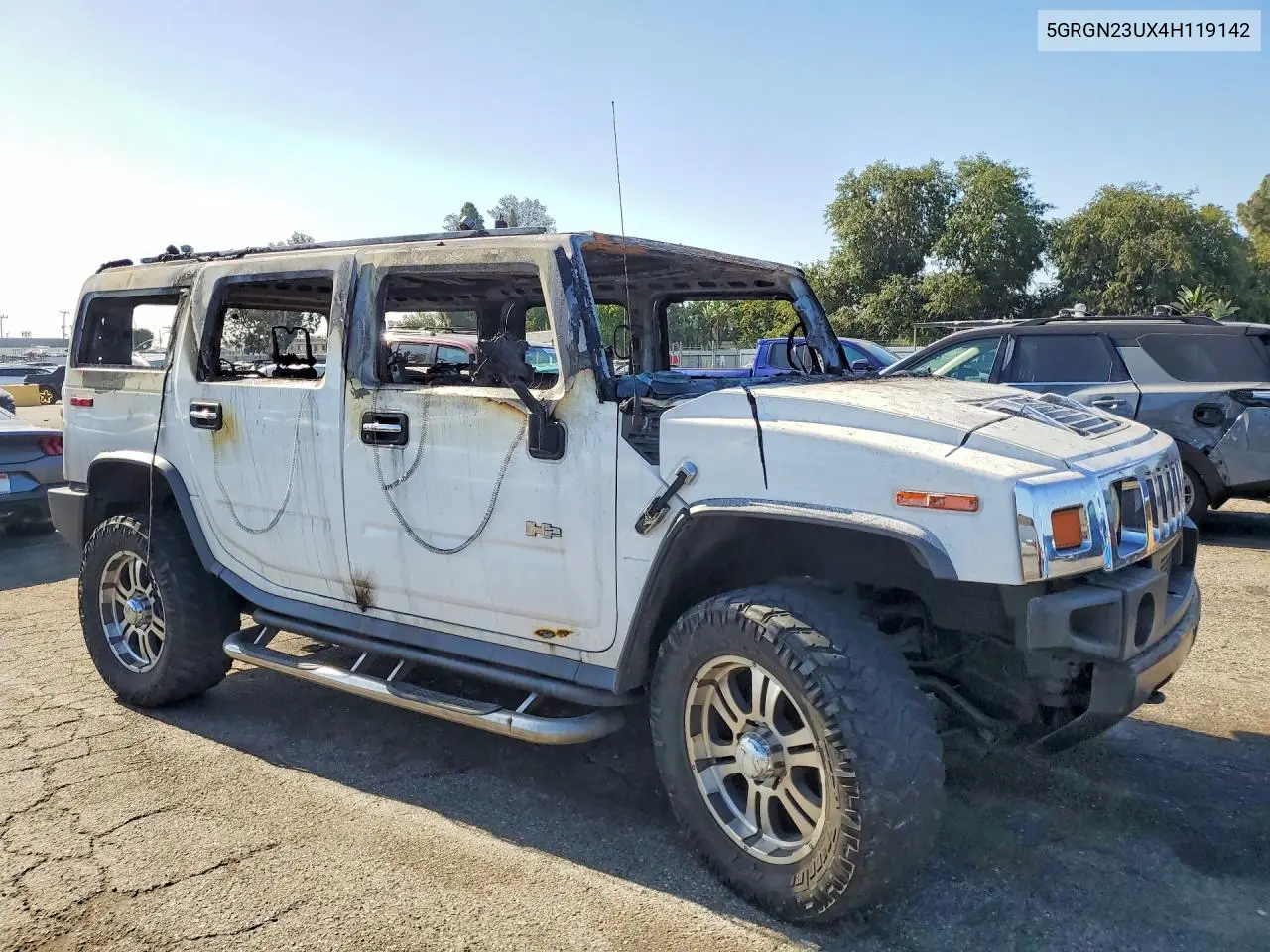 2004 Hummer H2 VIN: 5GRGN23UX4H119142 Lot: 54302566